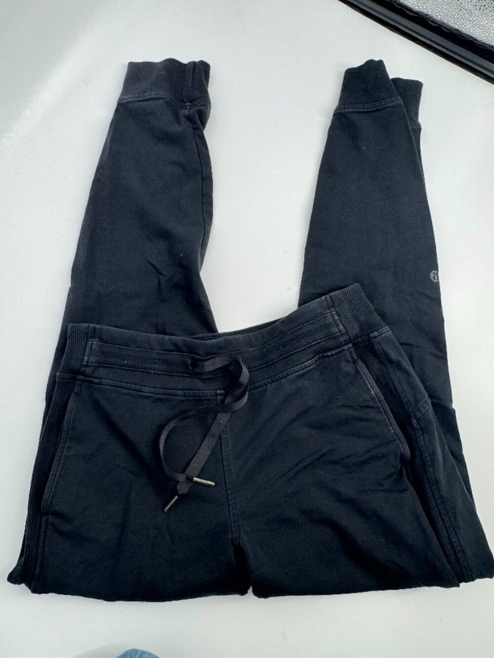 Lululemon High-Rise Jogger - Size 6 - Picture 3 of 12